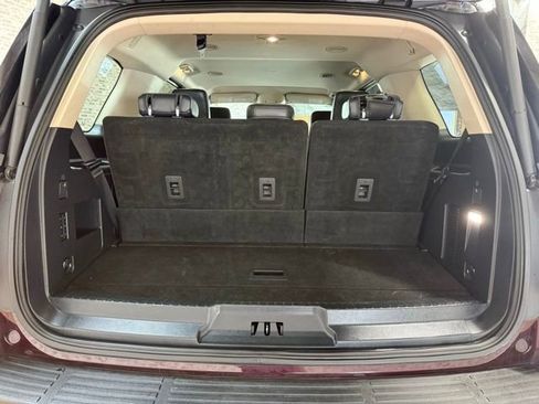 Used 2024 Ford Expedition XLT image 12