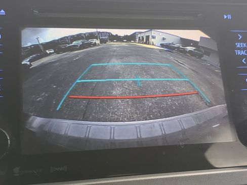 Used 2017 Toyota Sienna LE FWD image 22