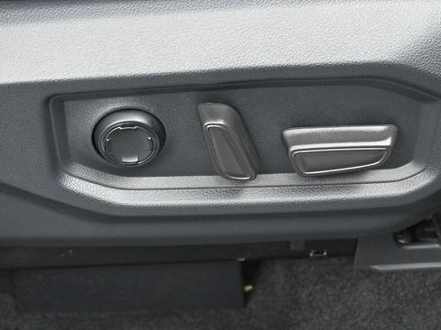 Certified 2026 Toyota Tundra Platinum AWD/4WD image 37