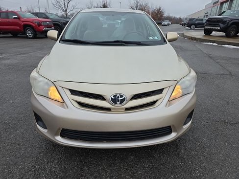 Used 2012 Toyota Corolla LE image 2