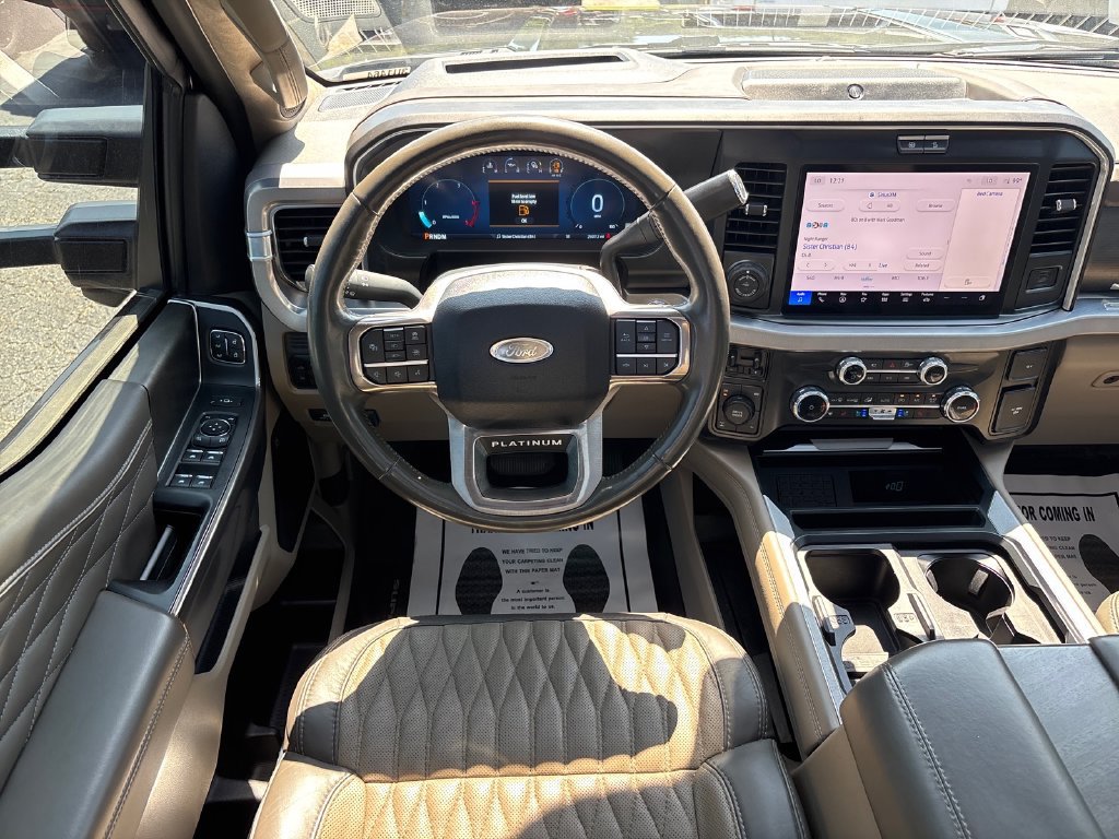 Used 2025 Ford F250 Platinum w/ Platinum Plus Package AWD/4WD image 25