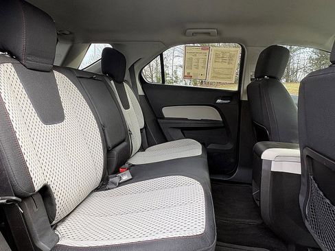 Used 2015 Chevrolet Equinox LS image 12