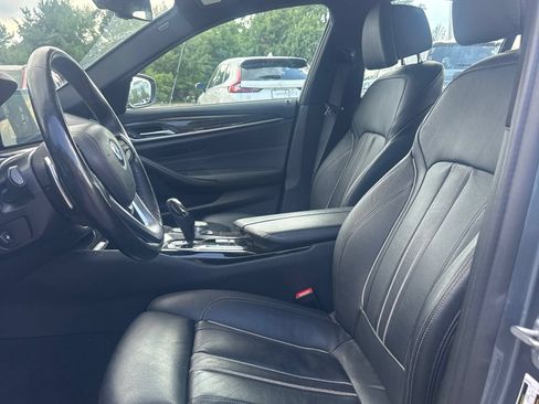 Used 2019 BMW 530i xDrive w/ Convenience Package AWD/4WD image 12