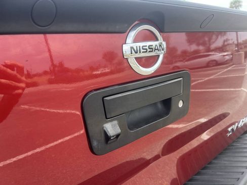 Used 2013 Nissan Titan SV w/ SV Value Truck Pkg AWD/4WD image 39