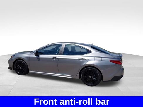 Used 2025 Toyota Camry Hybrid FWD image 17