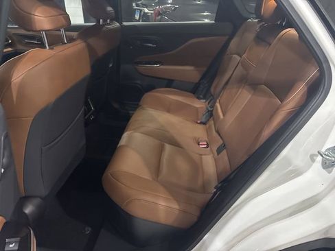 Used 2025 Toyota Crown Signia image 27