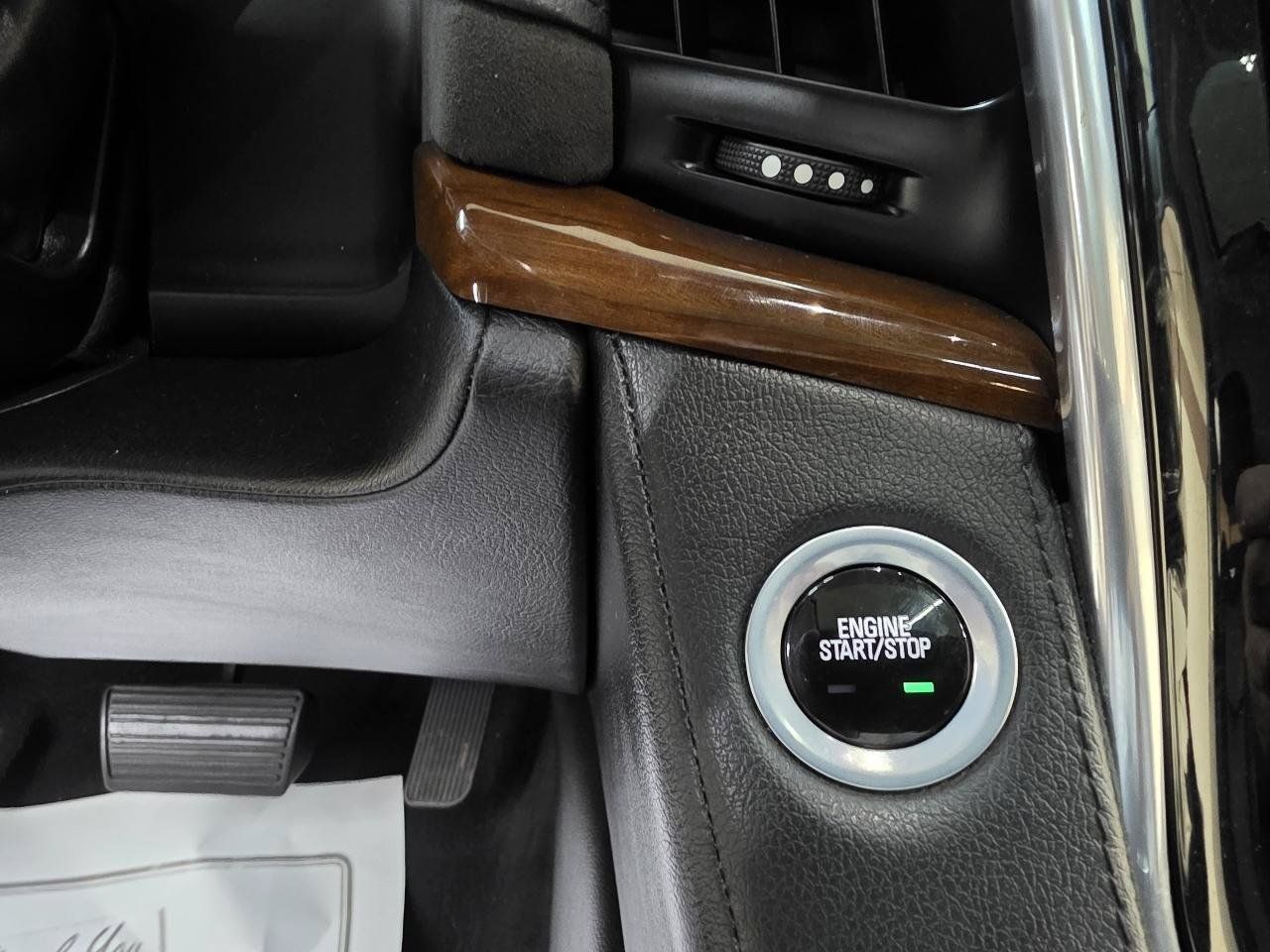 Used 2018 Cadillac Escalade ESV Luxury RWD image 37