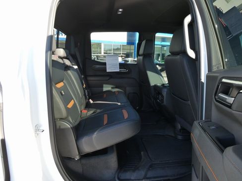 Certified 2024 GMC Sierra 1500 AT4 w/ Technology Package image 18