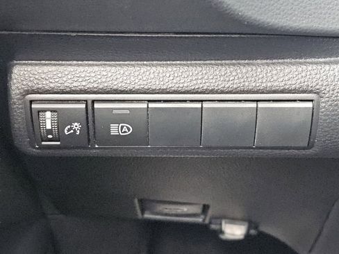 Used 2024 Toyota Corolla LE FWD image 13