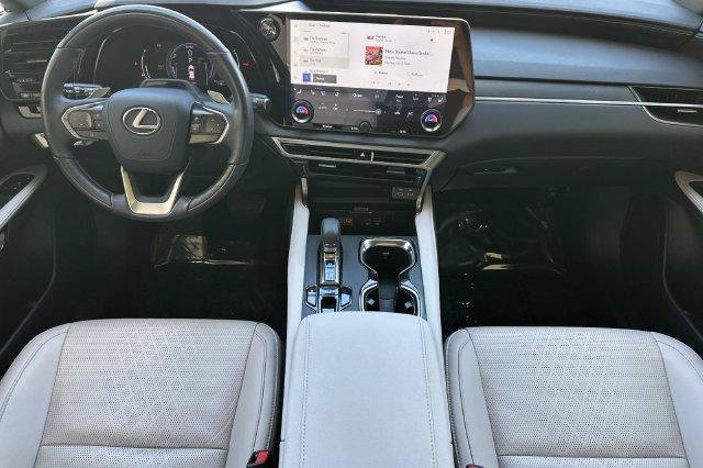 Used 2023 Lexus RX 350 w/ Accessory Package (Z1) AWD/4WD image 14
