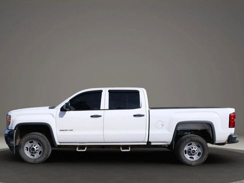 Used 2016 GMC Sierra 2500 2WD Crew Cab image 2