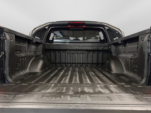 Used 2022 Chevrolet Colorado ZR2 w/ ZR2 Midnight Special Edition AWD/4WD image 44