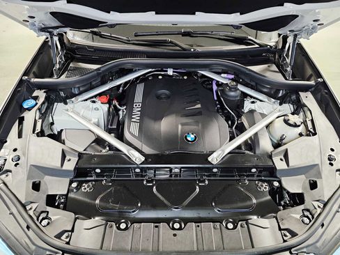 Used 2024 BMW X5 xDrive40i image 9