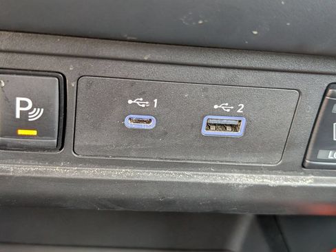 Used 2026 Nissan Frontier PRO-4X AWD/4WD image 18
