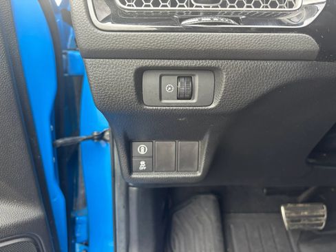 Used 2023 Honda Civic Sport image 9