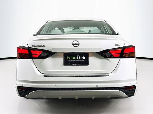 Used 2023 Nissan Altima 2.5 SV image 7