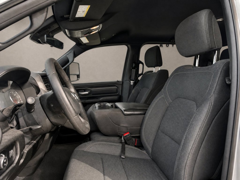 Used 2025 RAM 1500 Warlock AWD/4WD image 8