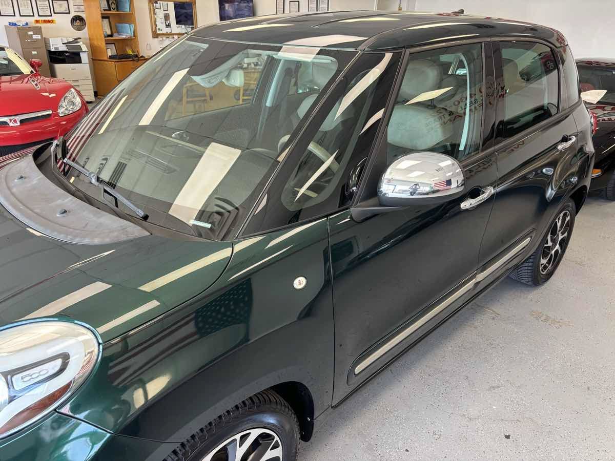 Used 2014 FIAT 500L Lounge FWD image 3