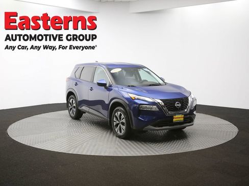 Used 2022 Nissan Rogue SV image 48