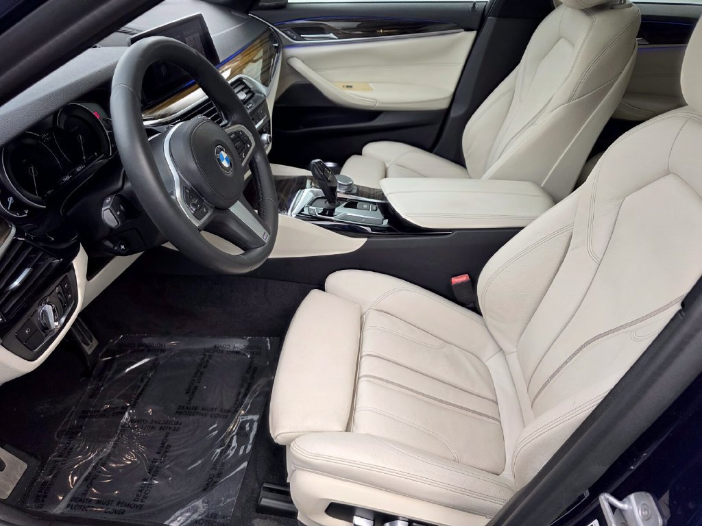 Used 2019 BMW 540i w/ M Sport Package RWD image 9