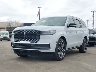 New 2026 Lincoln Navigator Reserve video 2