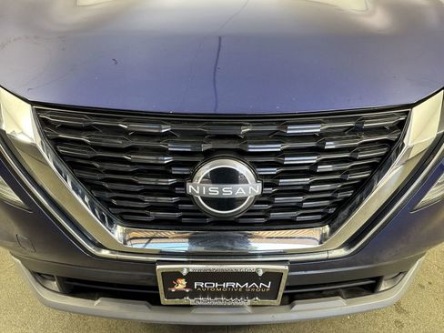 Used 2022 Nissan Rogue SV image 25