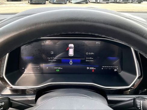 Used 2024 Volkswagen Jetta Sport image 12