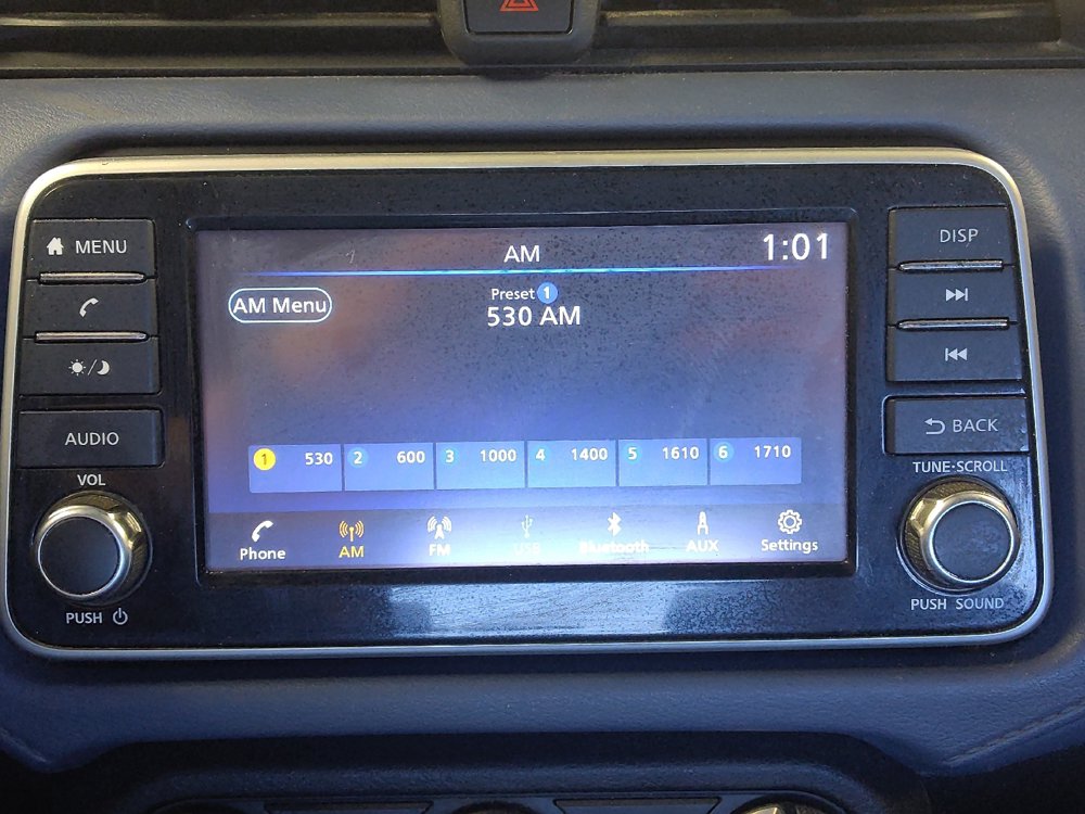 Used 2023 Nissan Versa SV FWD image 25
