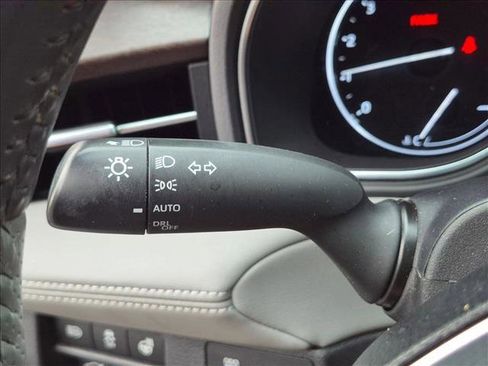 Used 2020 Toyota Avalon Limited w/ Advanced Safety Package FWD image 6