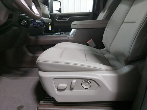 New 2025 GMC Sierra 2500 SLT w/ SLT Premium Package image 30