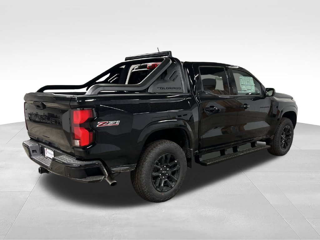 New 2026 Chevrolet Colorado Z71 w/ Midnight Edition AWD/4WD image 8