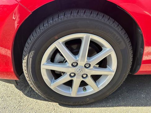 Used 2014 Toyota Prius C Four image 4