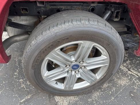 Used 2019 Ford F150 XLT w/ Equipment Group 302A Luxury image 5