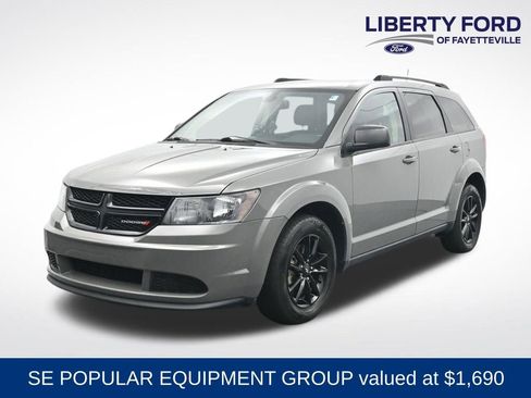 Used 2020 Dodge Journey SE w/ SE Popular Equipment Group image 1
