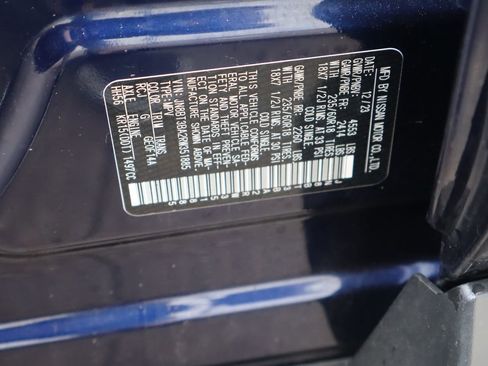 Used 2024 Nissan Rogue SV FWD image 28