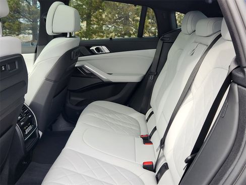 Used 2023 BMW X6 M50i w/ Executive Package image 11