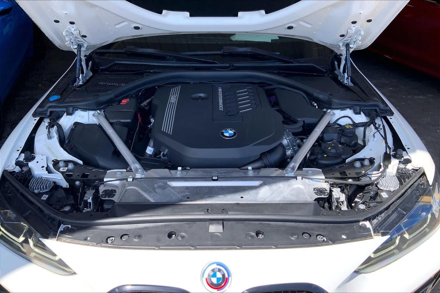 Used 2023 BMW M440i Convertible w/ Premium Package RWD image 9