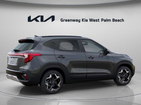 New 2026 Kia Seltos S FWD image 8
