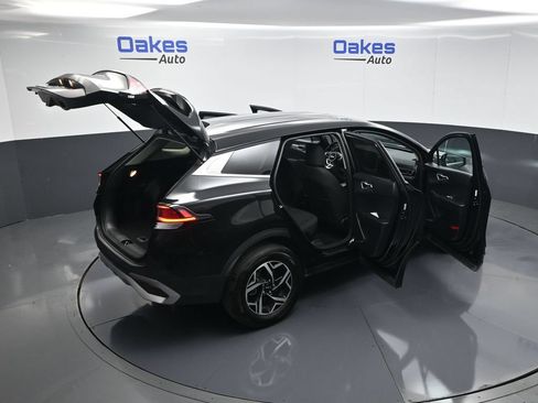 Used 2023 Kia Sportage LX AWD/4WD image 57