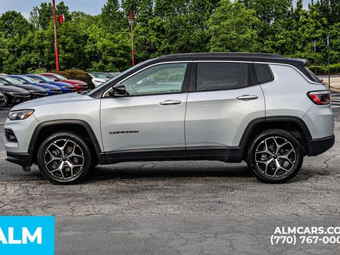 Used 2025 Jeep Compass Limited AWD/4WD image 9