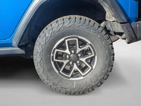 New 2026 Jeep Wrangler Unlimited Rubicon w/ Technology Group image 10