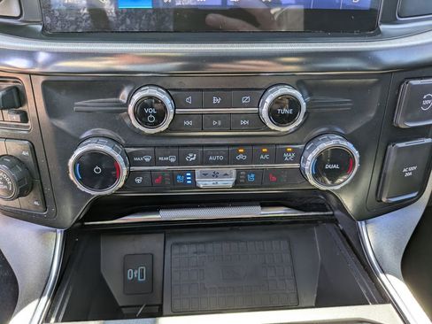 Certified 2022 Ford F150 Platinum w/ Equipment Group 701A High AWD/4WD image 28