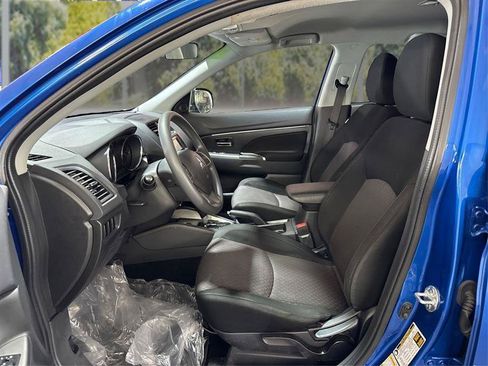 Used 2018 Mitsubishi Outlander Sport ES AWD/4WD image 9