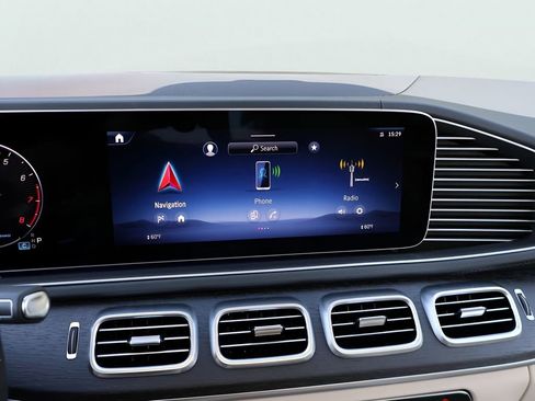 New 2026 Mercedes-Benz GLS 450 4MATIC image 22