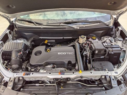 Used 2021 Chevrolet Equinox LS FWD image 20