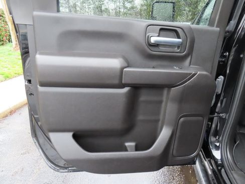 Used 2024 Chevrolet Silverado 2500 Custom w/ Z71 Off-Road Package image 17