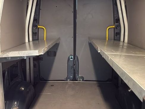 Used 2018 Mercedes-Benz Sprinter 2500 image 29