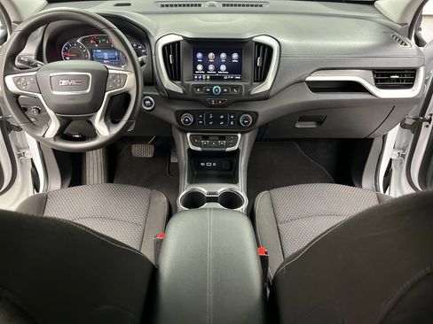 Used 2024 GMC Terrain SLE AWD/4WD image 42