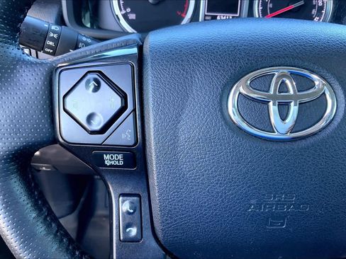 Used 2023 Toyota 4Runner TRD Off-Road Premium w/ Moonroof Package AWD/4WD image 24