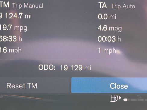 Certified 2024 Volvo XC90 B5 Core w/ Protection Package Premier image 35